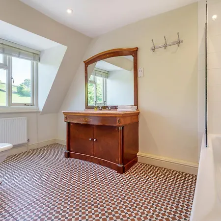 Tatil Evi Number One Windermere